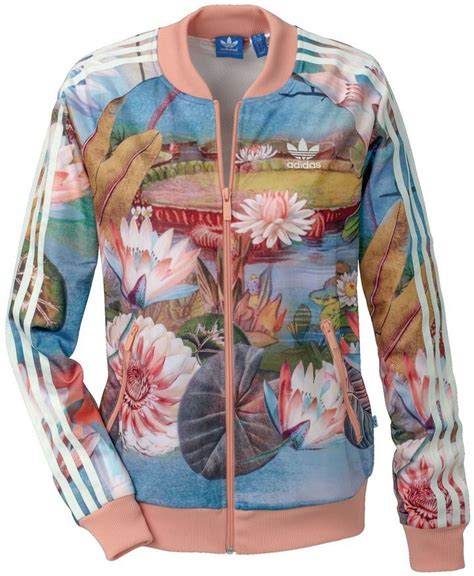 adidas plagiat anzug damen mit blumen